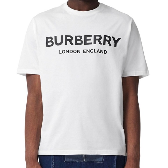 ‘BURBERRY’ WHITE TEE!! - Picture 4 of 4
